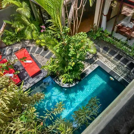 Catra 3 Bedroom Private Pool Villa Ne48